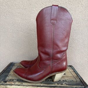 Vintage Frye 70’s Western Heeled Boot